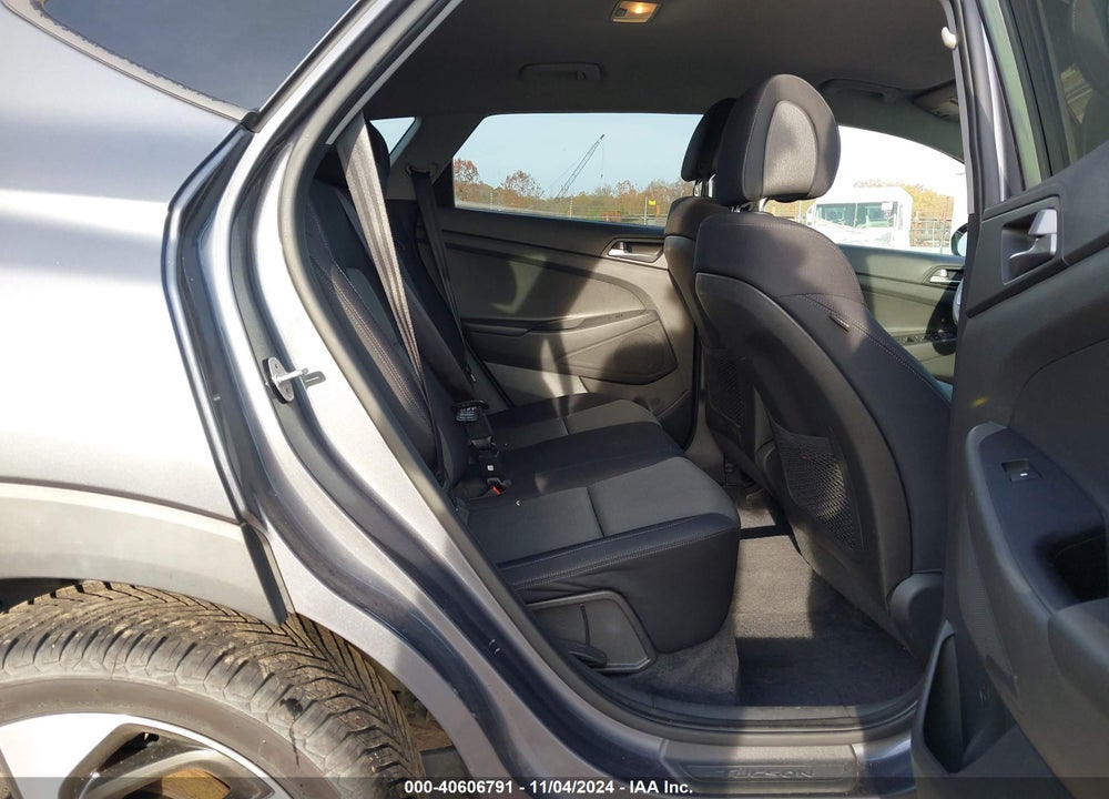 2016 HYUNDAI TUCSON SPORT VIN: KM8J3CA26GU179267