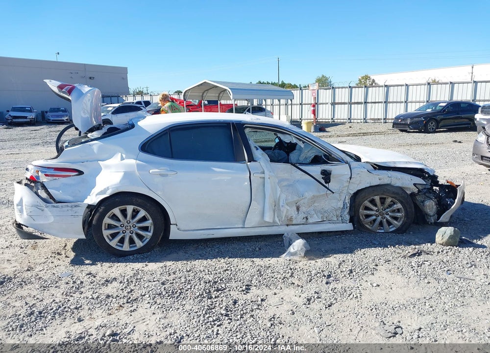 2020 TOYOTA CAMRY LE VIN: 4T1C11AK4LU988439