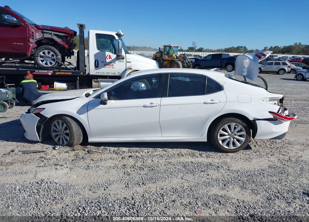 2020 TOYOTA CAMRY LE VIN: 4T1C11AK4LU988439