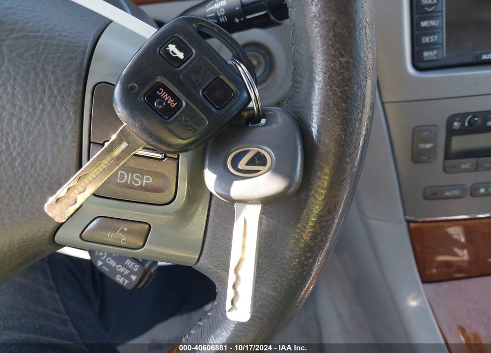 2005 LEXUS ES 330 VIN: JTHBA30G655056568