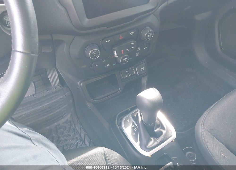 2019 JEEP RENEGADE ALTITUDE FWD VIN: ZACNJABB4KPK72178