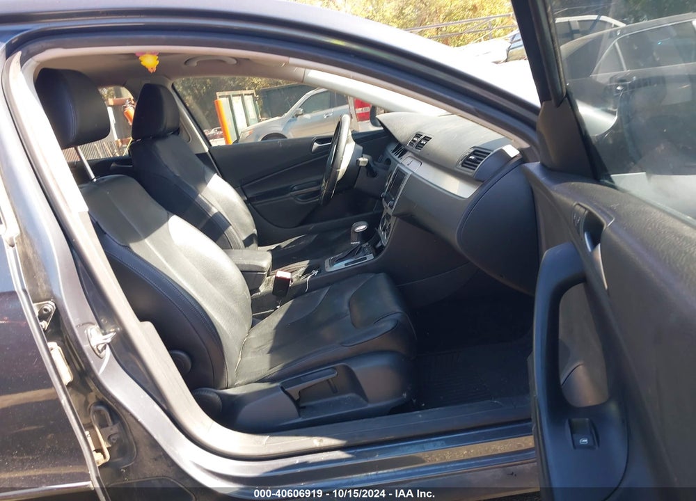 2009 VOLKSWAGEN PASSAT KOMFORT VIN: WVWJK73C39E018375