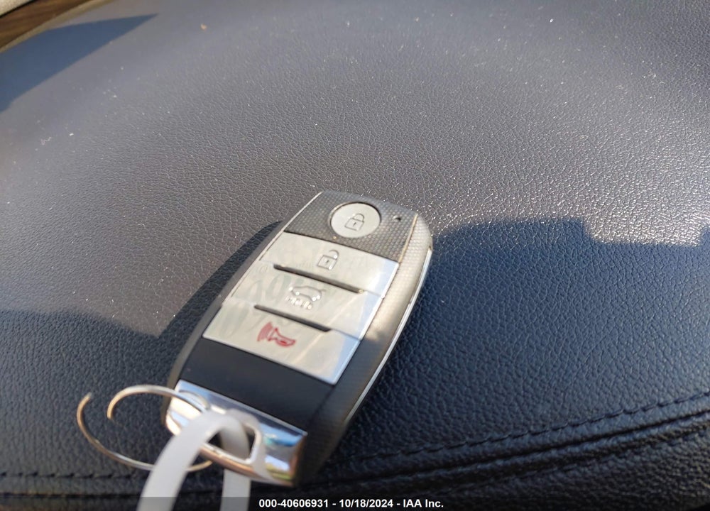 2020 KIA SORENTO 3.3L EX VIN: 5XYPH4A51LG708779