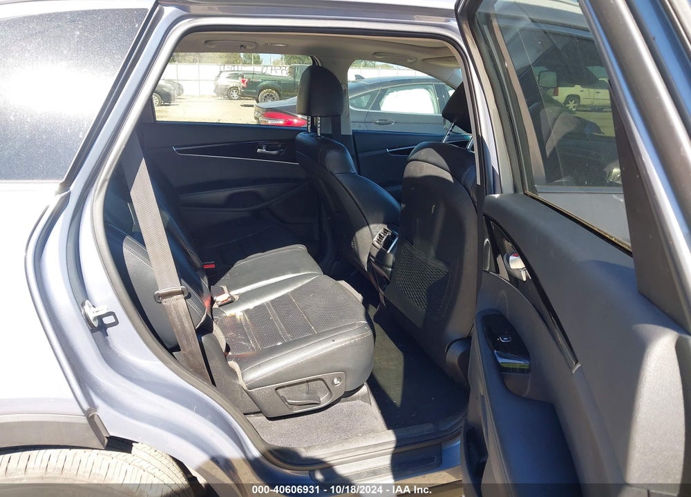 2020 KIA SORENTO 3.3L EX VIN: 5XYPH4A51LG708779