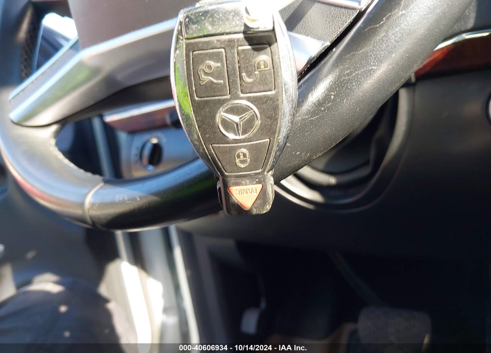 2011 MERCEDES-BENZ GL 450 4MATIC VIN: 4JGBF7BE0BA682959