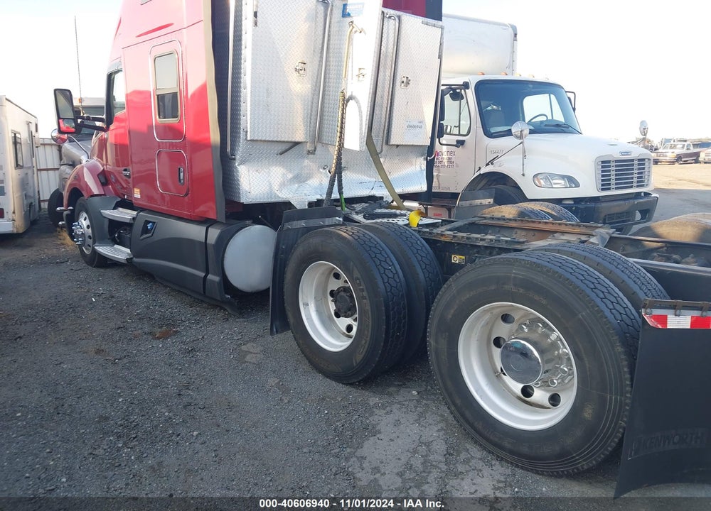 2016 KENWORTH T680 T680 VIN: 1XKYDP9X3GJ454414