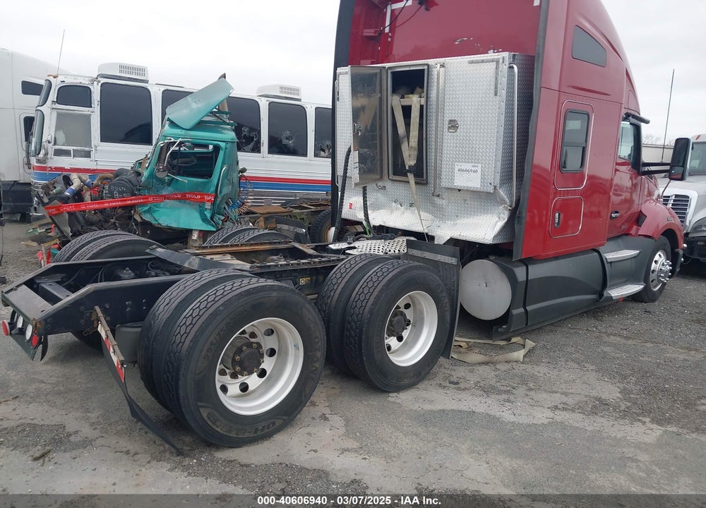 2016 KENWORTH T680 T680 VIN: 1XKYDP9X3GJ454414