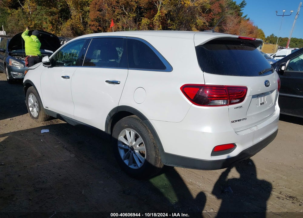 2019 KIA SORENTO 2.4L LX VIN: 5XYPGDA37KG546107
