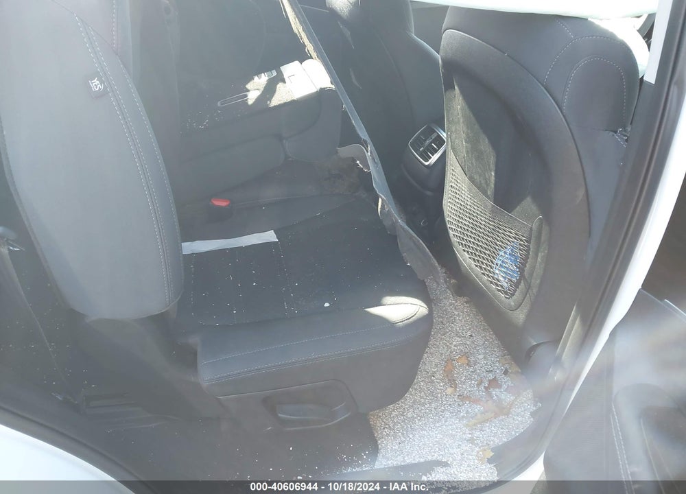 2019 KIA SORENTO 2.4L LX VIN: 5XYPGDA37KG546107
