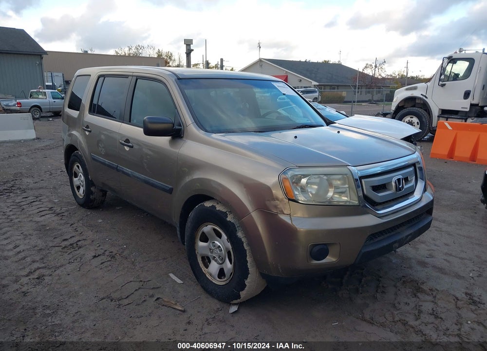 2011 HONDA PILOT LX VIN: 5FNYF4H27BB061896