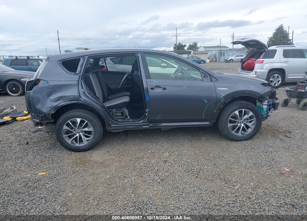 2017 TOYOTA RAV4 HYBRID XLE VIN: JTMRJREV6HD150986