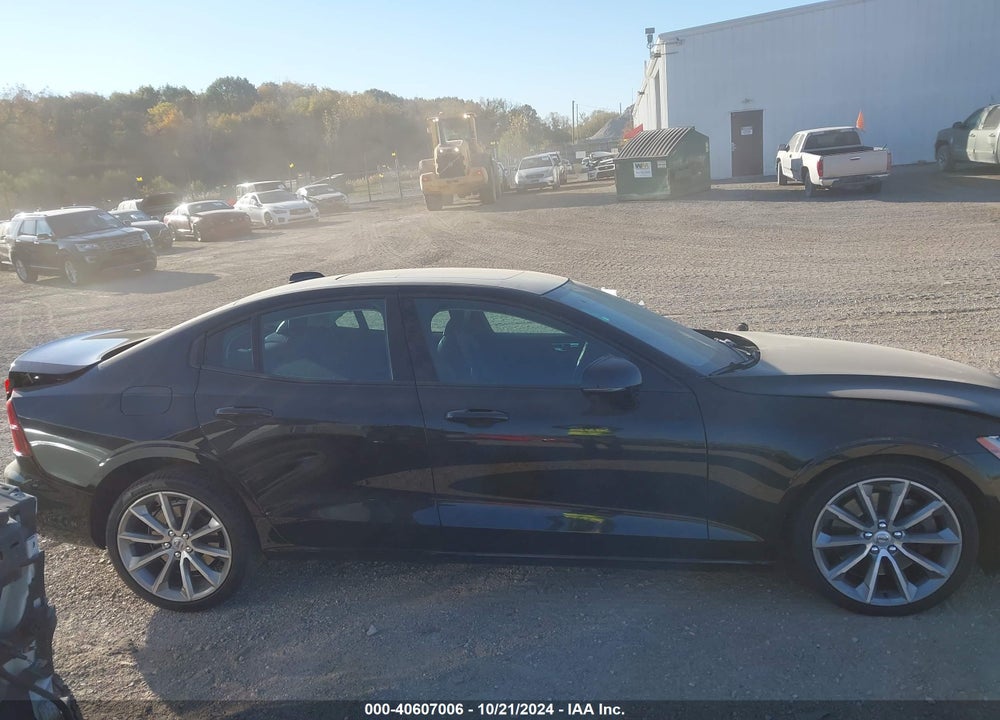 2021 VOLVO S60 T6 MOMENTUM VIN: 7JRA22TK8MG102510
