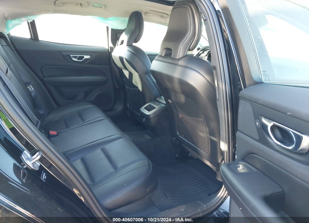 2021 VOLVO S60 T6 MOMENTUM VIN: 7JRA22TK8MG102510