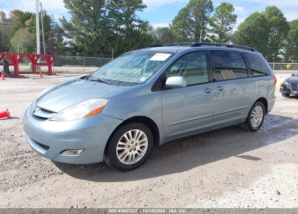 2010 TOYOTA SIENNA XLE VIN: 5TDYK4CC4AS313853