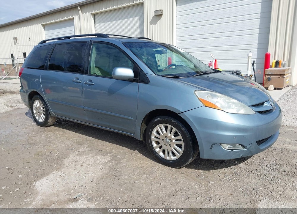 2010 TOYOTA SIENNA XLE VIN: 5TDYK4CC4AS313853