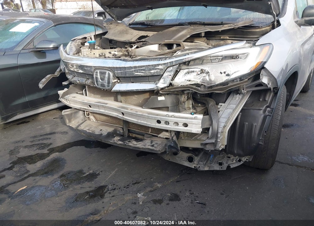 2019 HONDA PILOT LX VIN: 5FNYF5H18KB005947