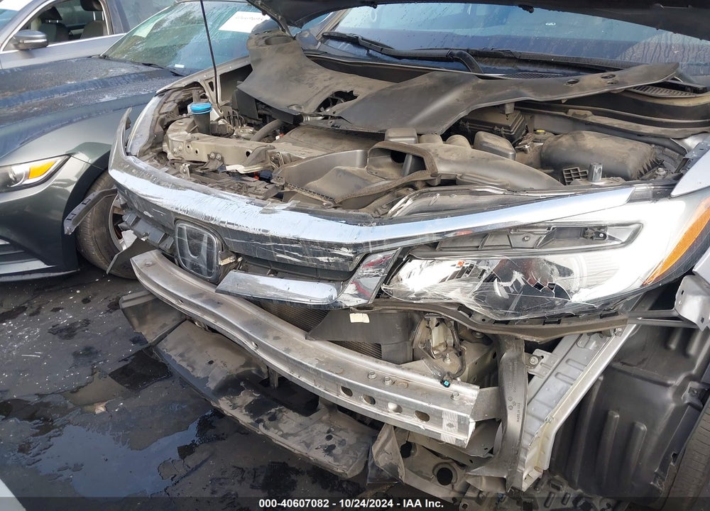 2019 HONDA PILOT LX VIN: 5FNYF5H18KB005947