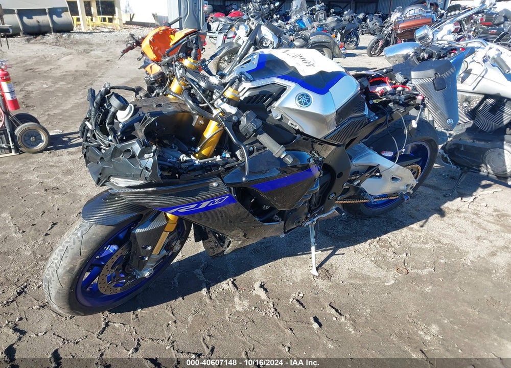 2023 YAMAHA YZFR1M VIN: JYARN67E3PA000619