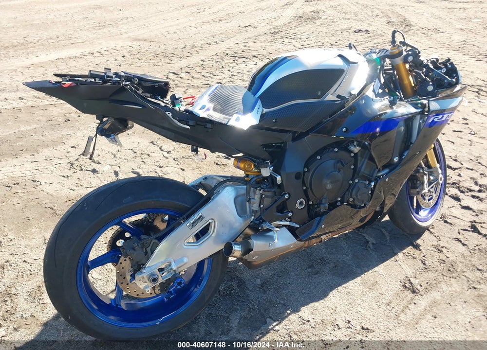 2023 YAMAHA YZFR1M VIN: JYARN67E3PA000619