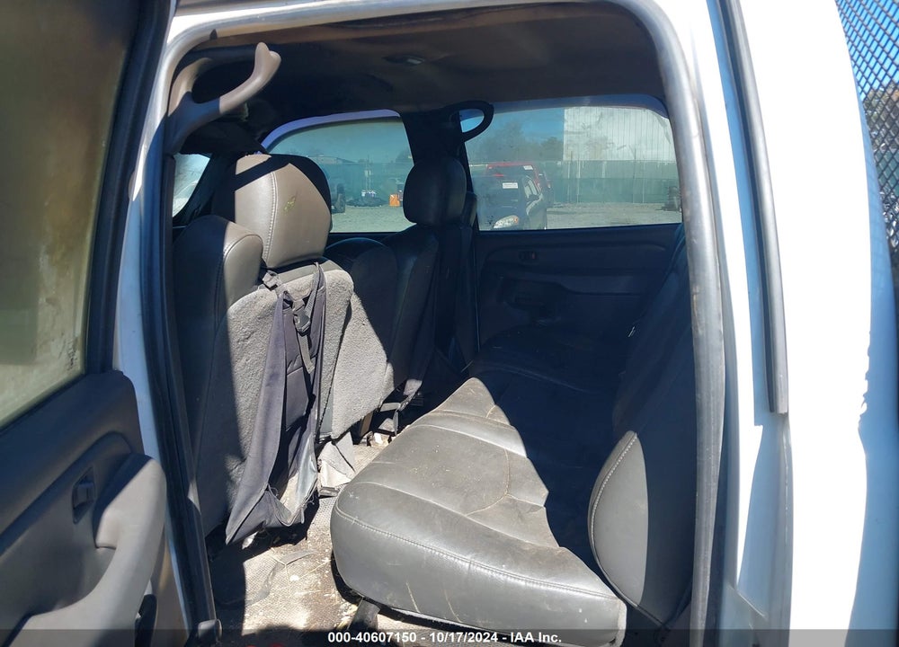 2006 CHEVROLET SILVERADO 3500 WORK TRUCK VIN: 1GCJK33D96F240717