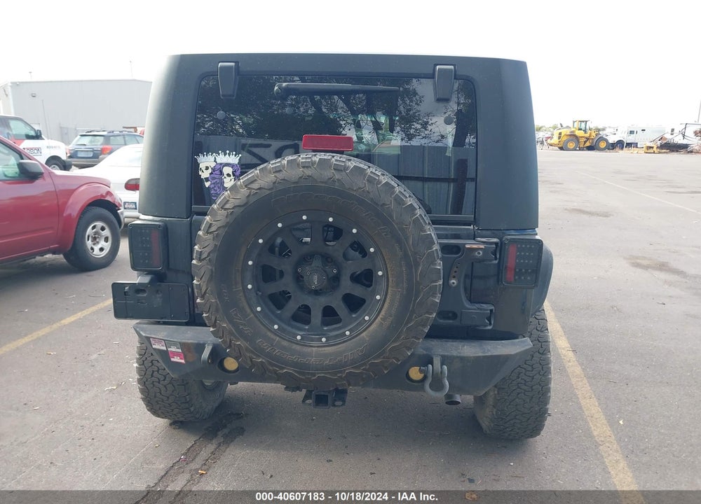 2015 JEEP WRANGLER UNLIMITED SPORT VIN: 1C4BJWDG8FL652789