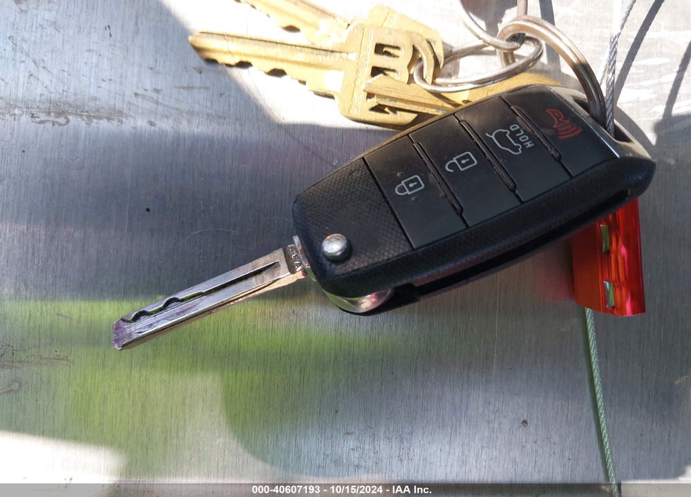 2014 KIA SOUL VIN: KNDJP3A51E7729277