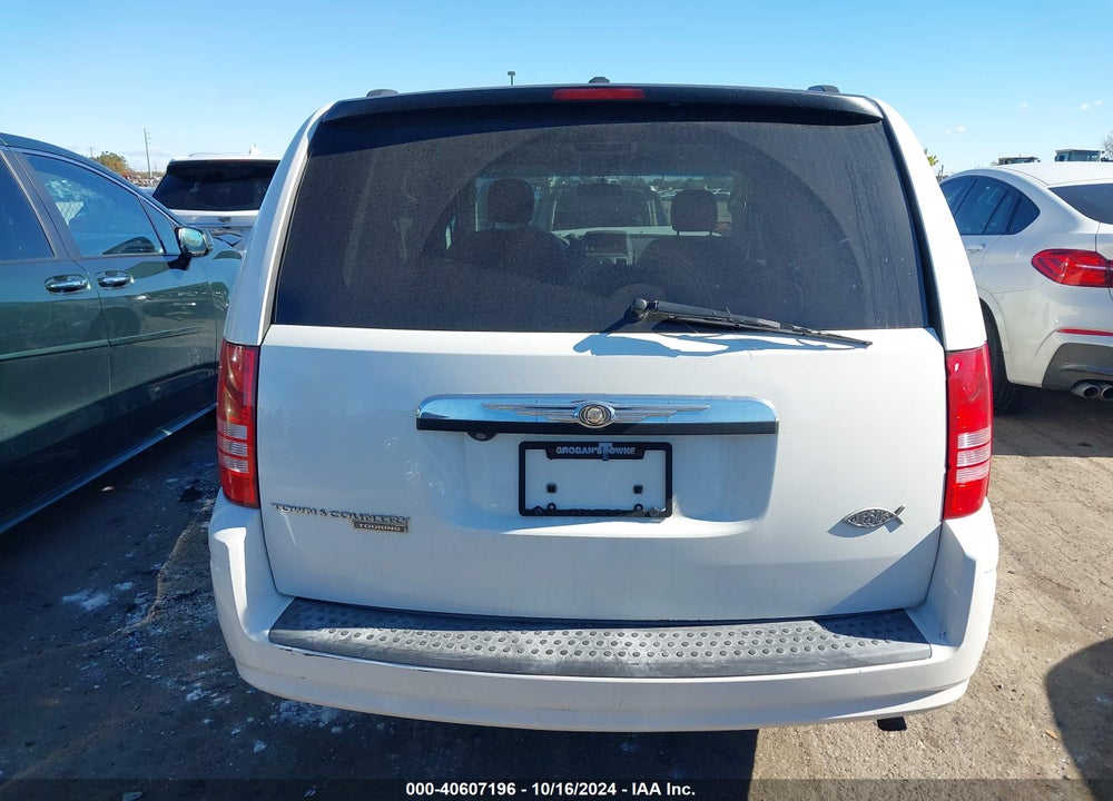2008 CHRYSLER TOWN & COUNTRY TOURING VIN: 2A8HR54P28R822211
