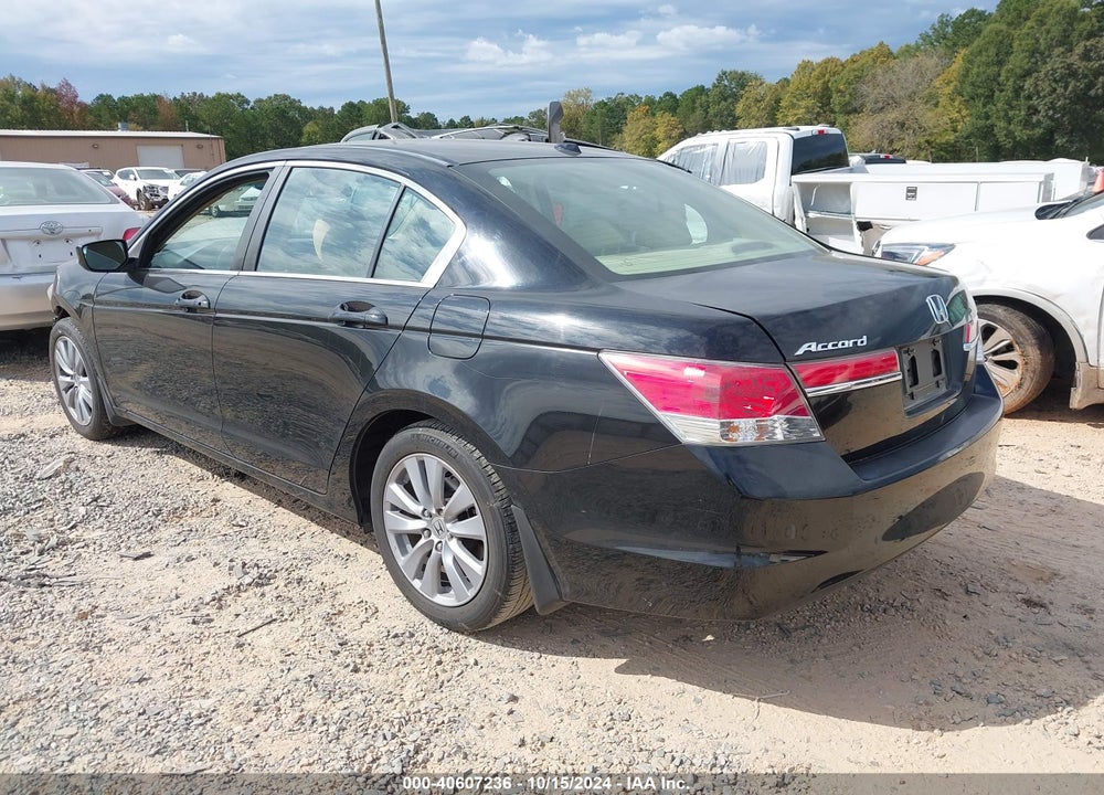 2011 HONDA ACCORD 2.4 EX-L VIN: 1HGCP2F81BA062071