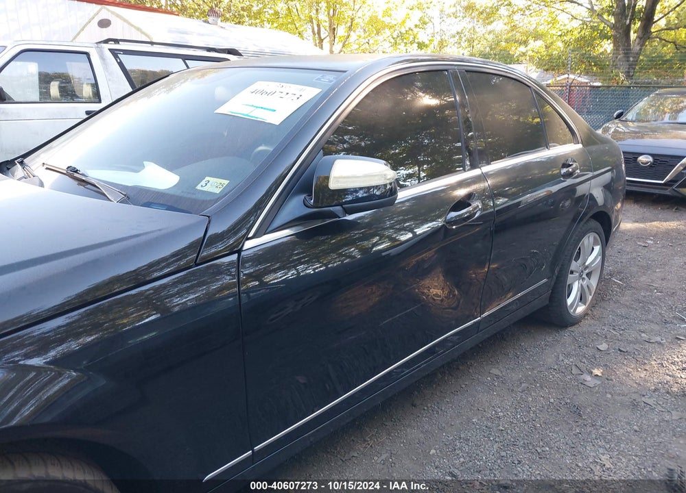 2008 MERCEDES-BENZ C 300 LUXURY/SPORT VIN: WDDGF54X18F084104