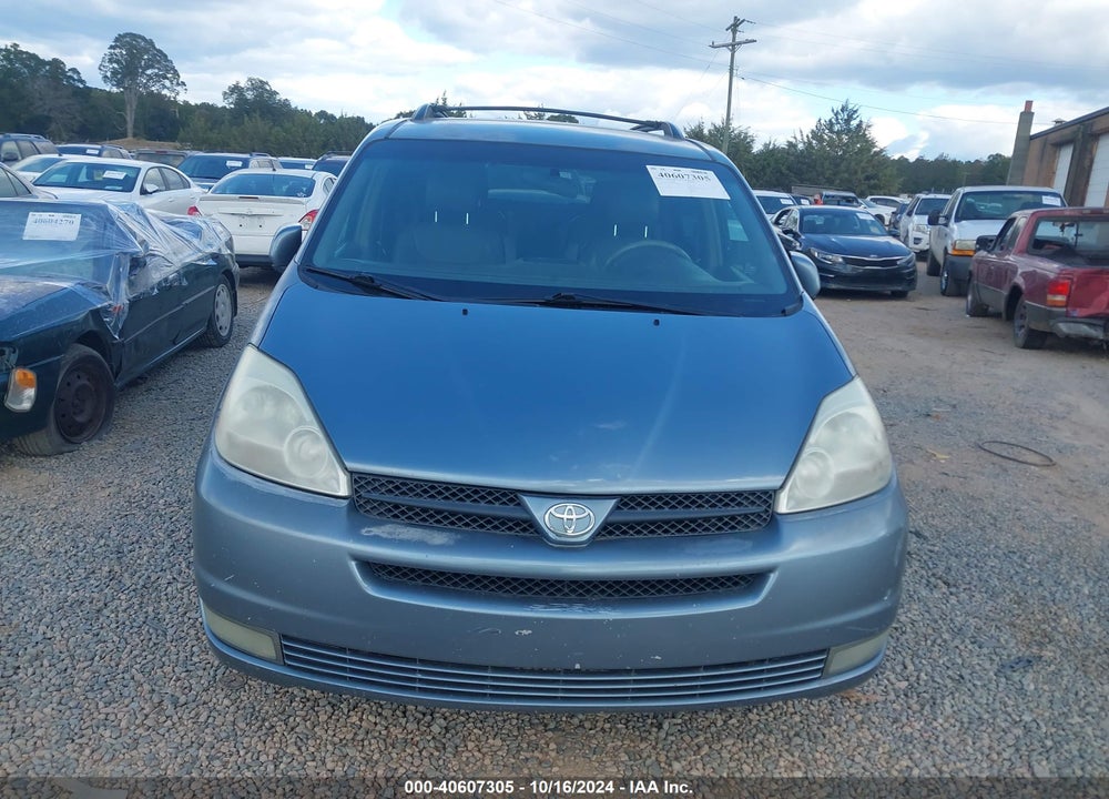 2004 TOYOTA SIENNA XLE VIN: 5TDBA22C44S020750