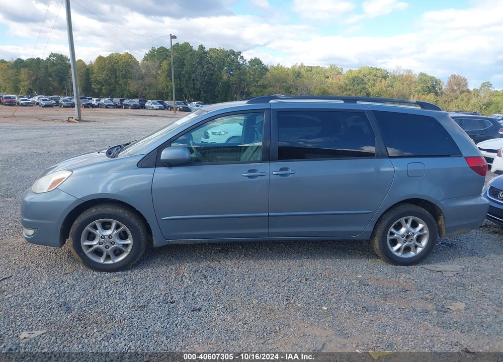 2004 TOYOTA SIENNA XLE VIN: 5TDBA22C44S020750