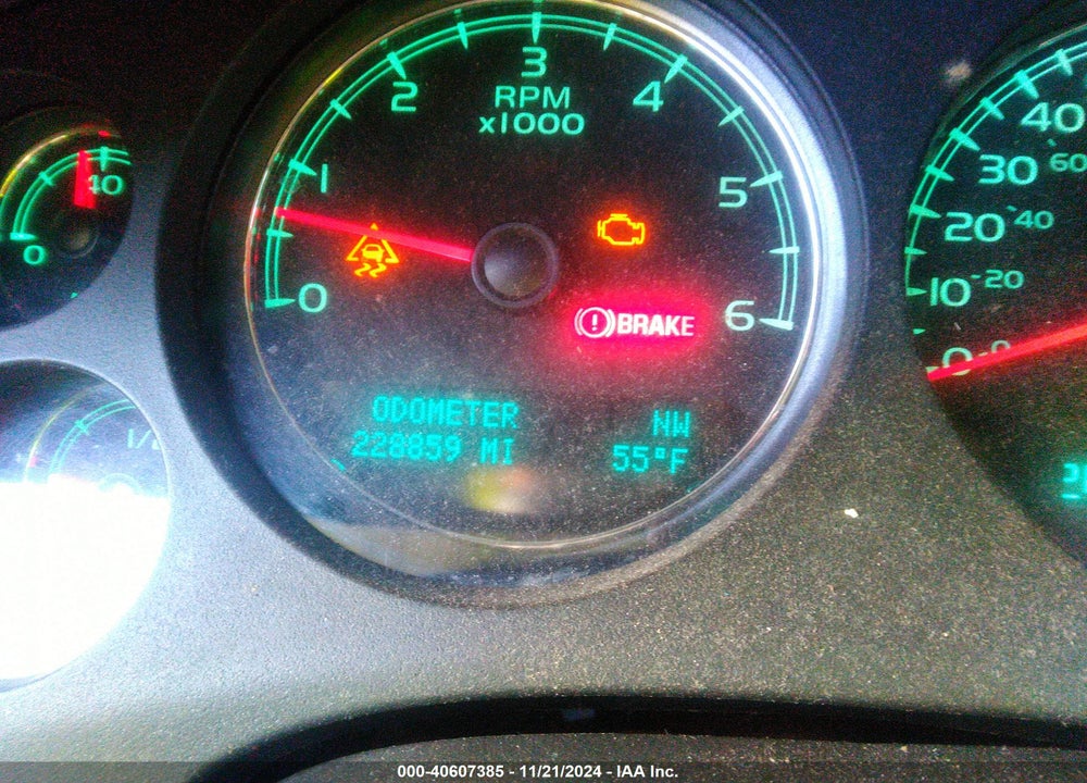 2010 GMC YUKON XL 1500 SLT VIN: 1GKUKKE38AR155424