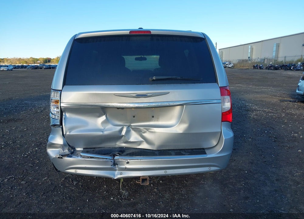 2011 CHRYSLER TOWN & COUNTRY TOURING-L VIN: 2A4RR8DG6BR611060
