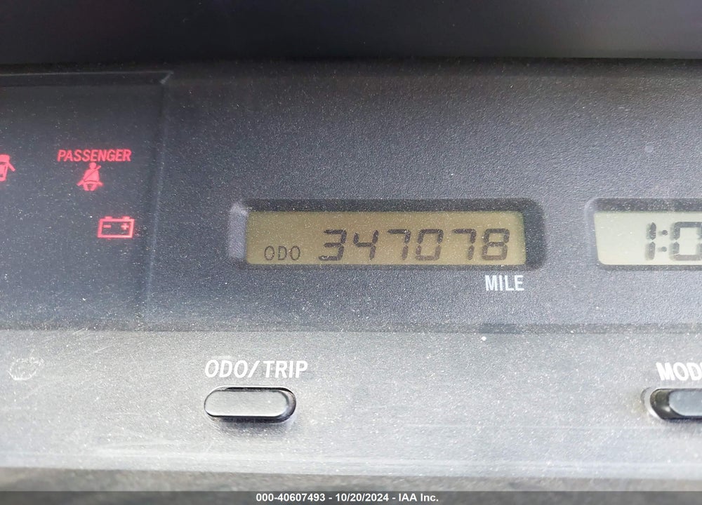 2000 TOYOTA AVALON XL VIN: 4T1BF28B1YU007659