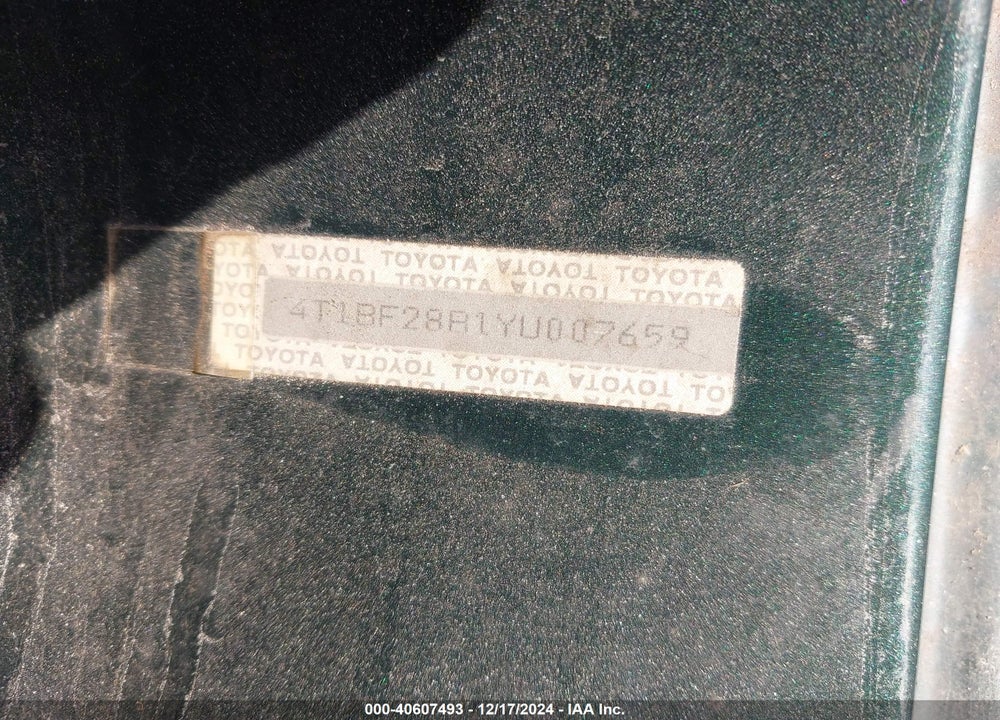 2000 TOYOTA AVALON XL VIN: 4T1BF28B1YU007659