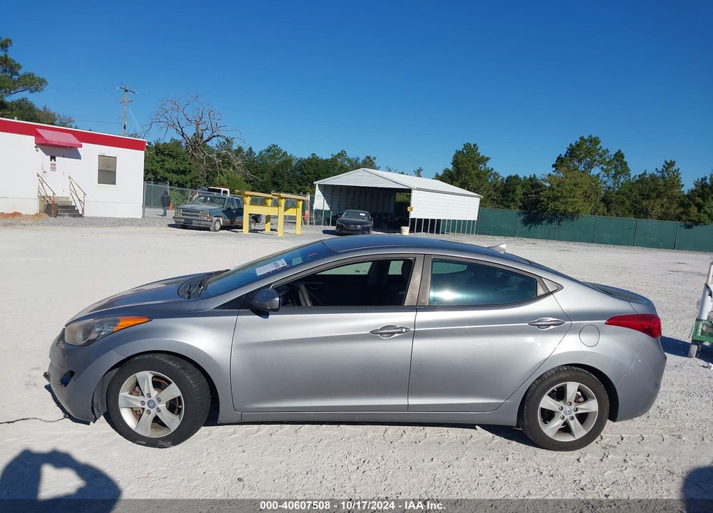 2013 HYUNDAI ELANTRA GLS VIN: KMHDH4AE7DU809887