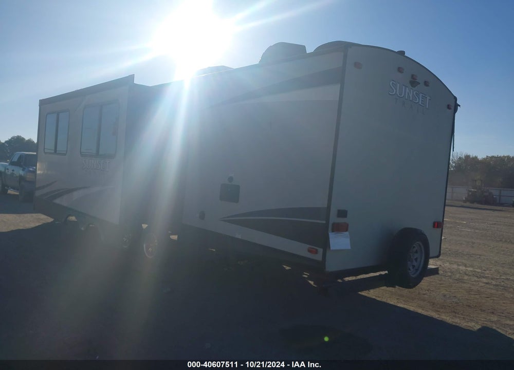 2018 CROSSROADS SUNSET TRAIL GRAND R VIN: 4YDT28B23J5350227