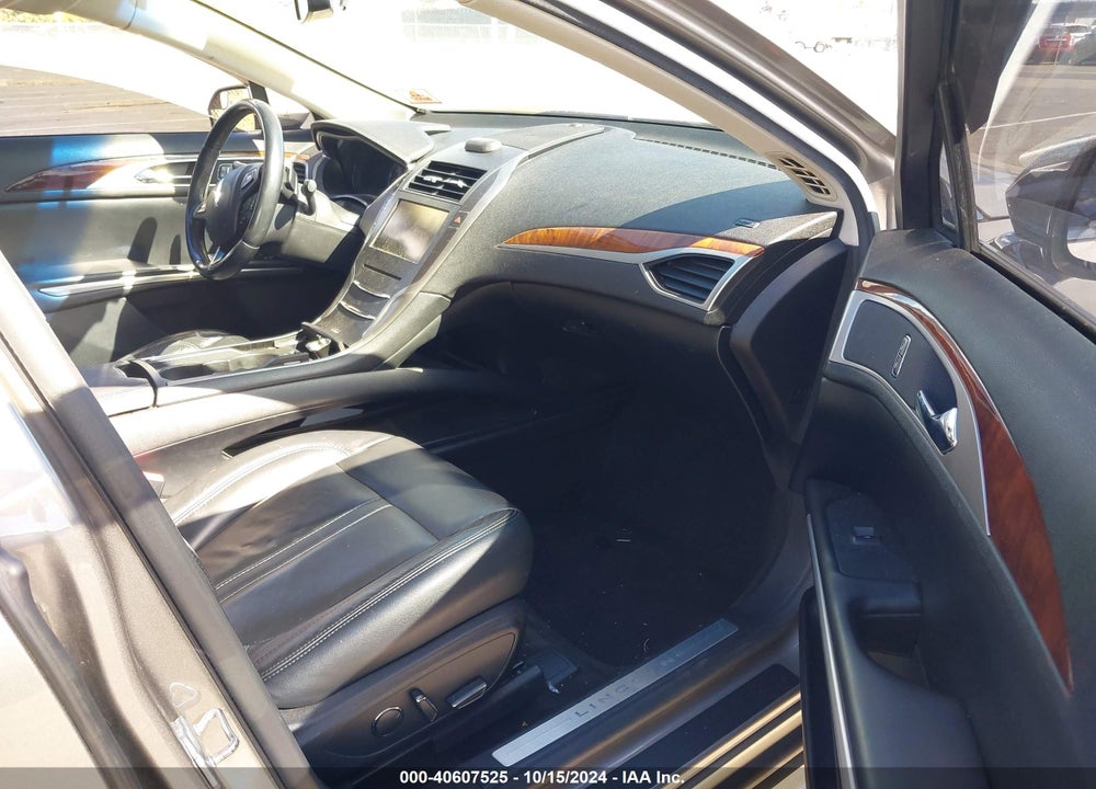 2015 LINCOLN MKZ VIN: 3LN6L2J9XFR605741