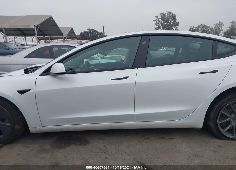 2022 TESLA MODEL 3 REAR-WHEEL DRIVE VIN: 5YJ3E1EA8NF332332