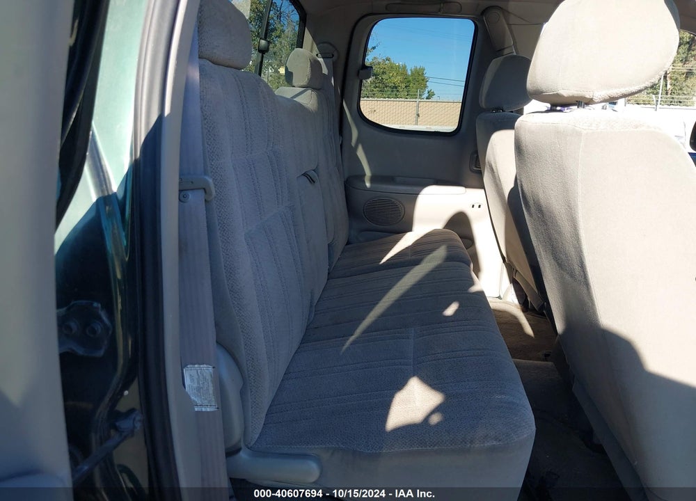 2001 TOYOTA TUNDRA SR5 V8 VIN: 5TBBT44111S177982