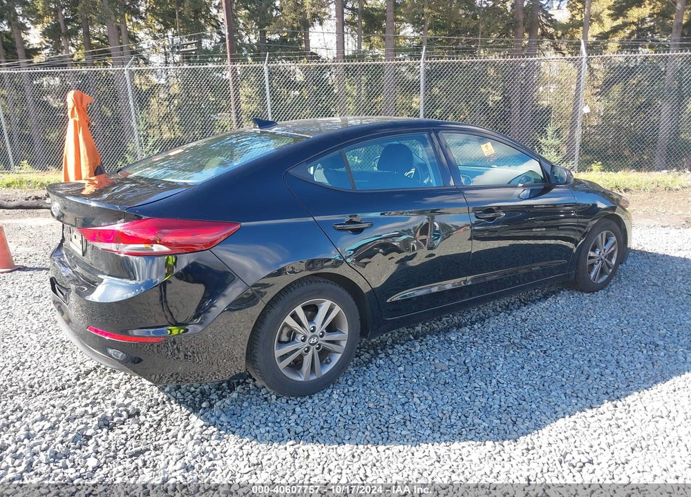 2018 HYUNDAI ELANTRA SEL VIN: 5NPD84LF6JH311213