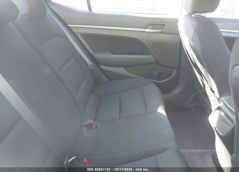 2018 HYUNDAI ELANTRA SEL VIN: 5NPD84LF6JH311213