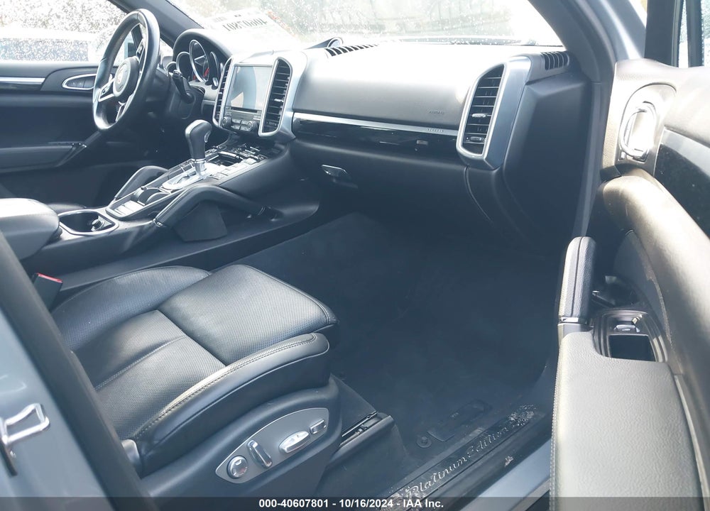 2017 PORSCHE CAYENNE PLATINUM EDITION VIN: WP1AA2A20HKA92089
