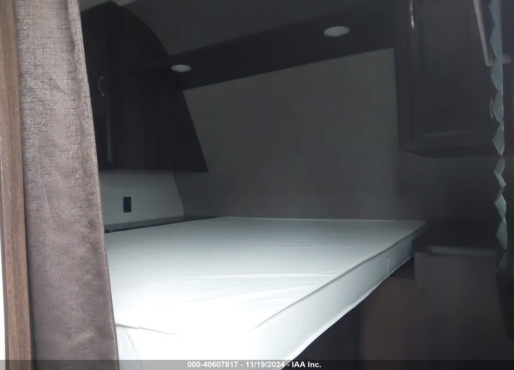 2018 JAYCO 284BHS VIN: 1UJBJ0BR8J17S0286