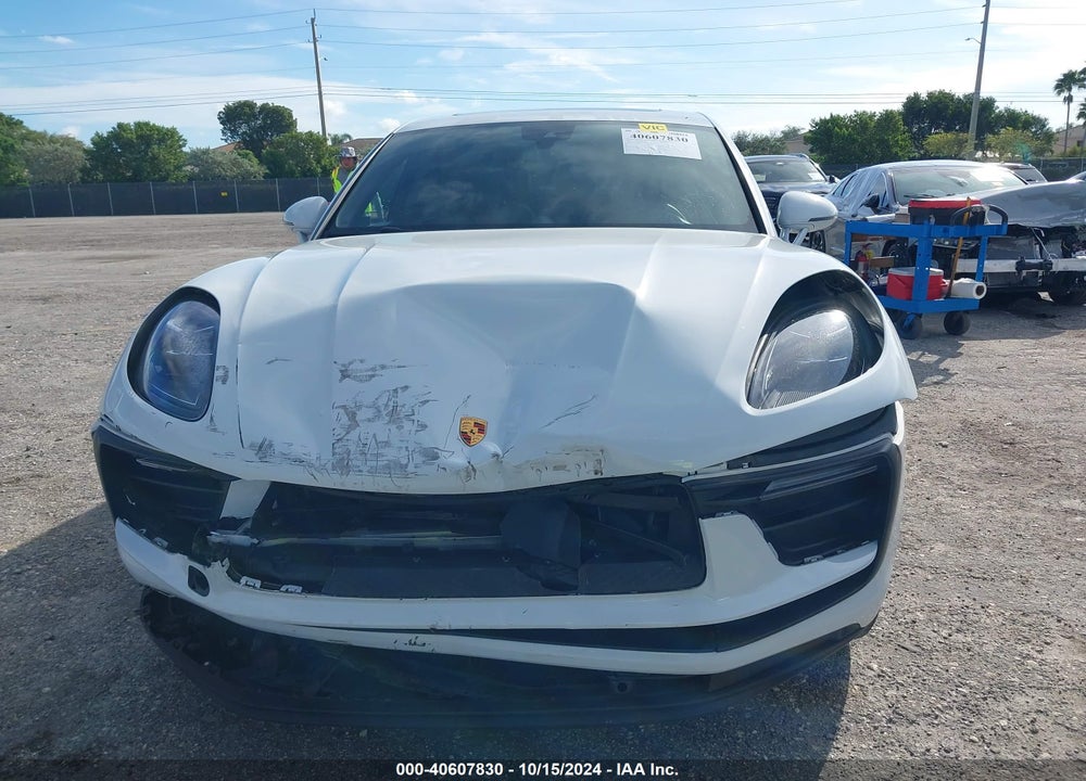 2022 PORSCHE MACAN VIN: WP1AA2A50NLB03088