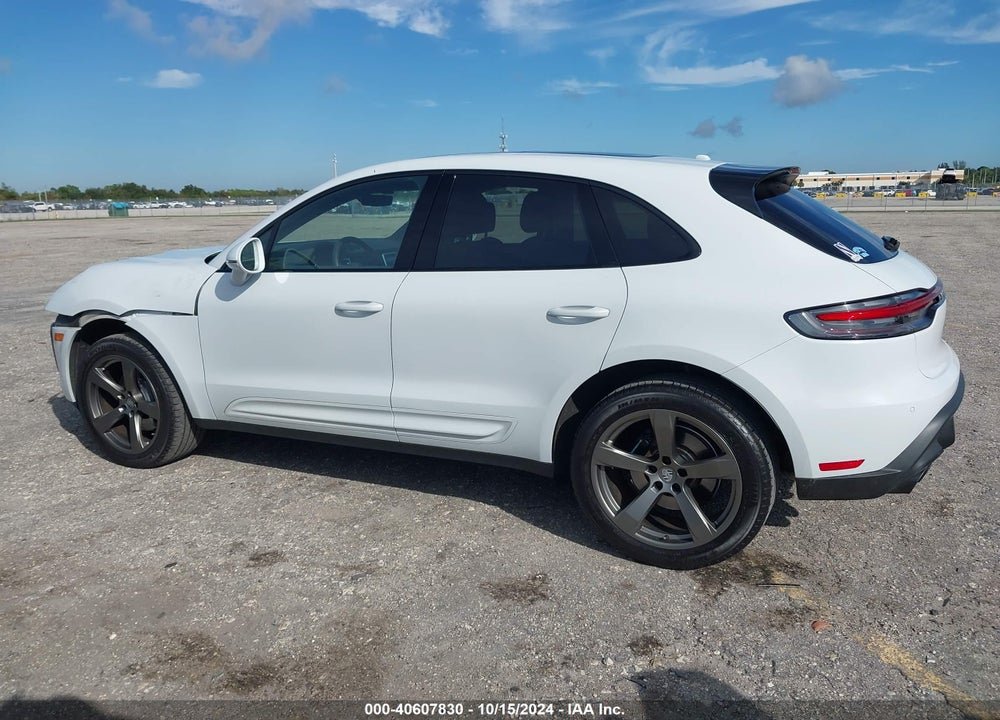 2022 PORSCHE MACAN VIN: WP1AA2A50NLB03088