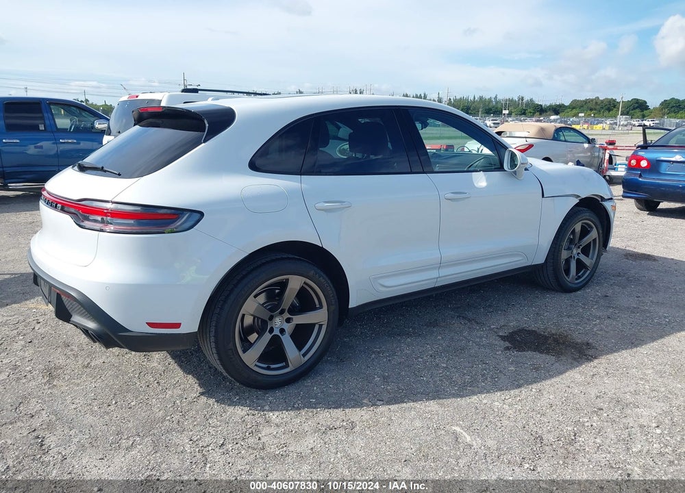 2022 PORSCHE MACAN VIN: WP1AA2A50NLB03088
