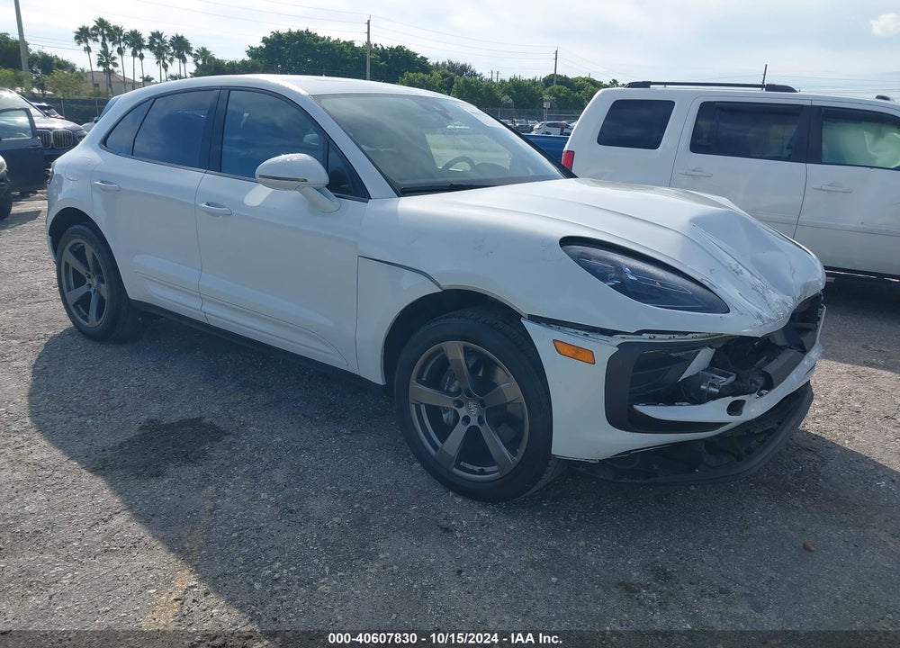 2022 PORSCHE MACAN VIN: WP1AA2A50NLB03088