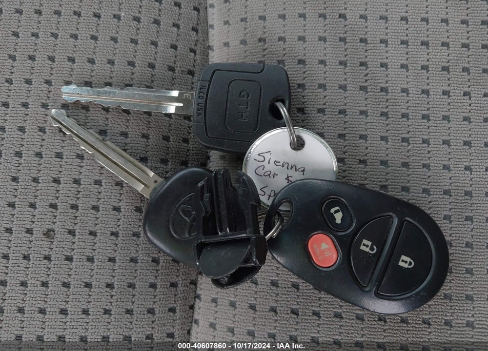 2007 TOYOTA SIENNA LE VIN: 5TDZK23C57S018102