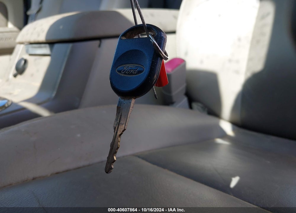 2006 FORD EXPLORER XLT VIN: 1FMEU63E76UB12375